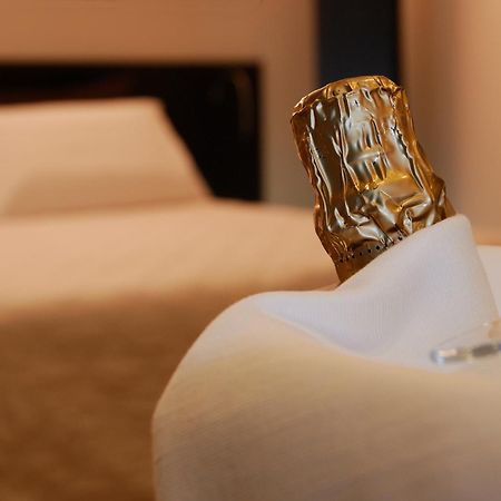 三鹿酒店 赛拉诺 外观 照片